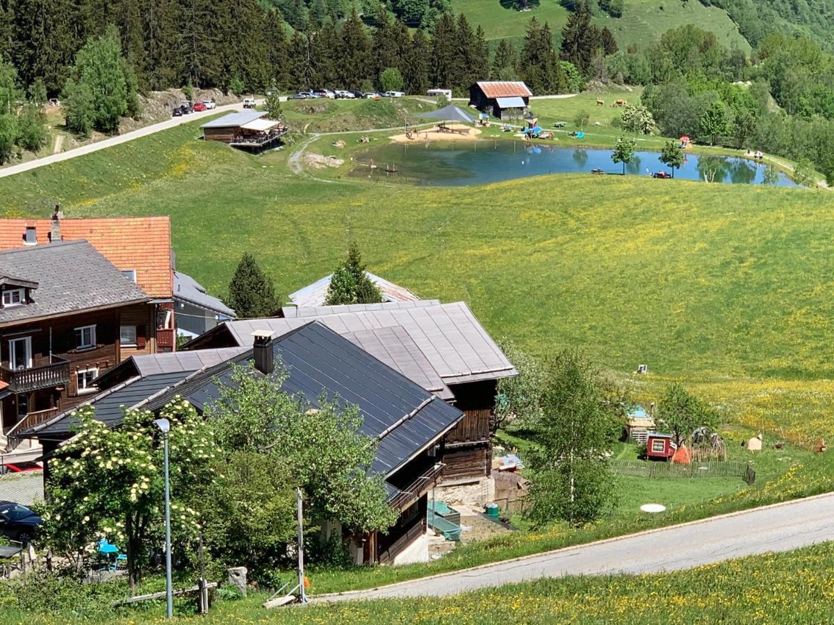 Casa Nacla Sedrun/Surrein Lägenhet Exteriör bild