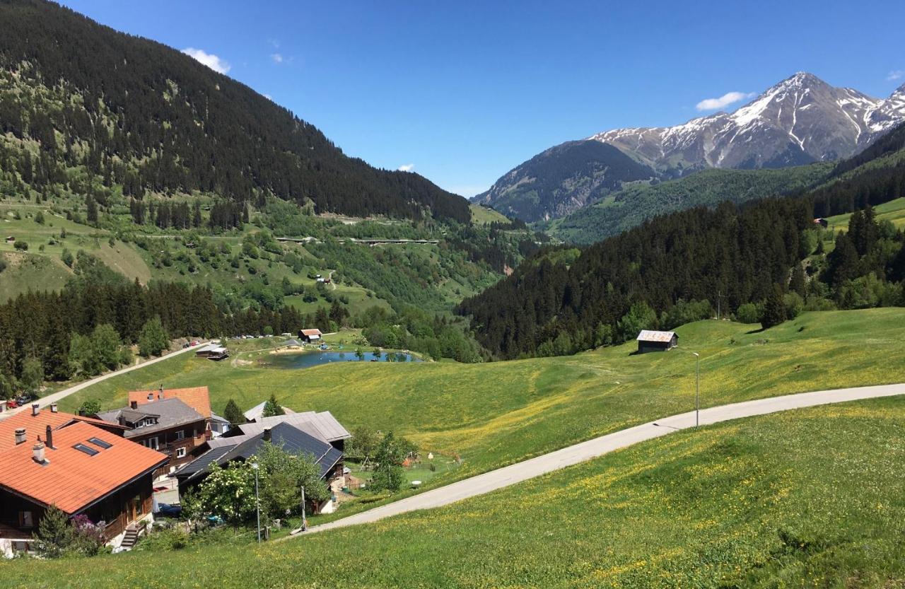 Casa Nacla Sedrun/Surrein Lägenhet Exteriör bild