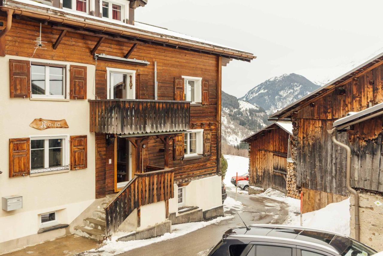 Casa Nacla Sedrun/Surrein Lägenhet Exteriör bild